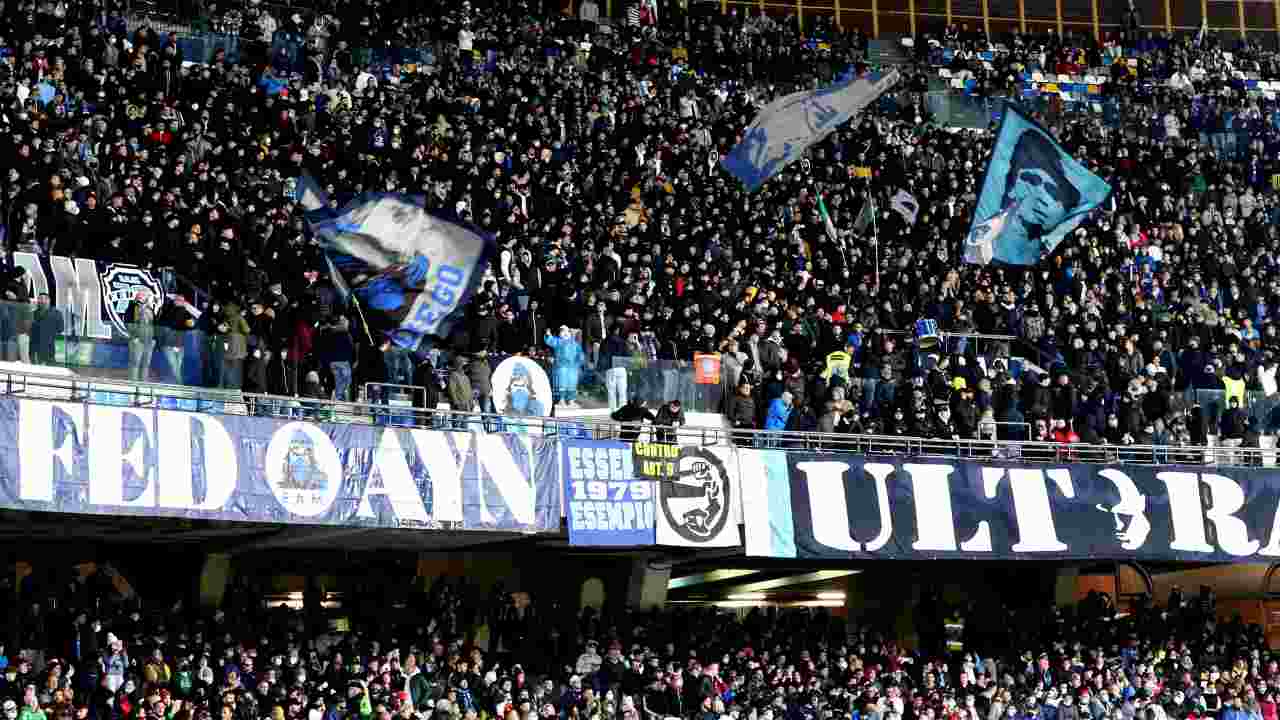 Curva dei tifosi del Napoli - credits: Getty Images. Il Calcio Magazine