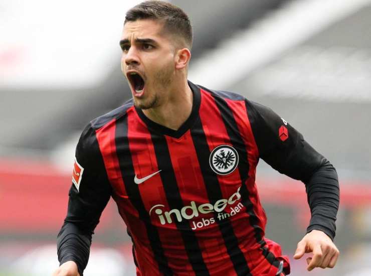 André Silva con la maglia dell'Eintracht Francoforte - credits: Calciomercato.com. Il Calcio Magazine