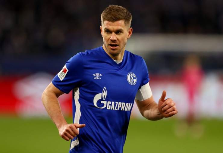 Gazprom sponsor Schalke 04 (credit: Getty Images)