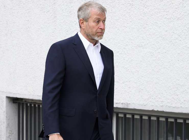 La fuga a Dubai di Roman Abramovich (credit: Ansa)