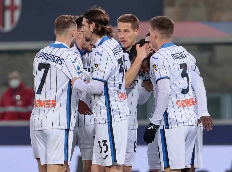 Giocatori dell'Atalanta esultano dopo il gol (Credit Foto Ansa)