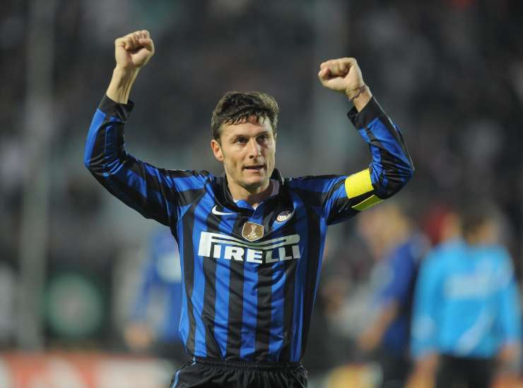 Javier Zanetti con la maglia dell'Inter - credits: Ansa Foto. Il Calcio Magazine