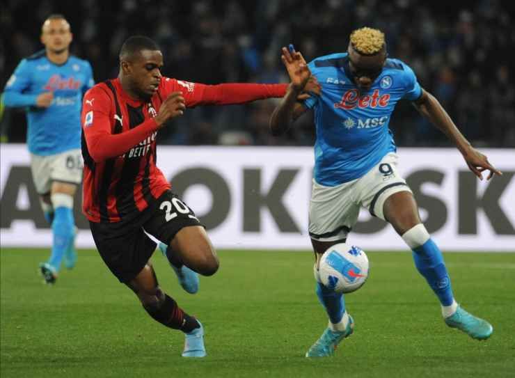 Kalulu e Osimhen a contrasto durante Napoli-Milan (credit: Ansa)