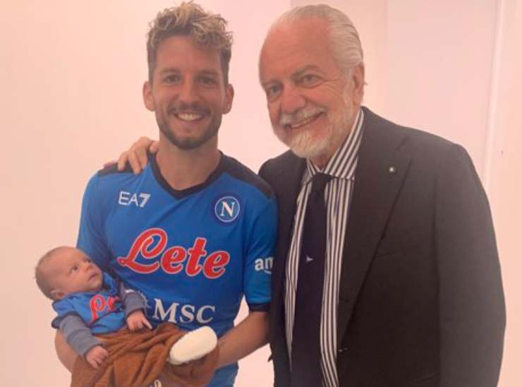 De Laurentiis, Mertens e il figlio Ciro Romeo (credit: Twitter - Aurelio De Laurentiis)