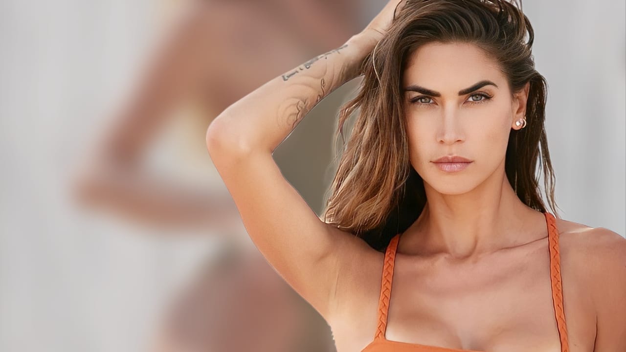 Melissa Satta costumino