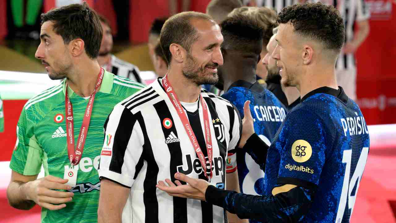 Perisic parla con Chiellini - credits: Ansa Foto. Il Calcio Magazine