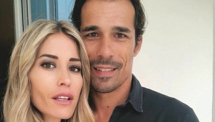 Elena Santarelli e il Lato B mostrato su Instagram