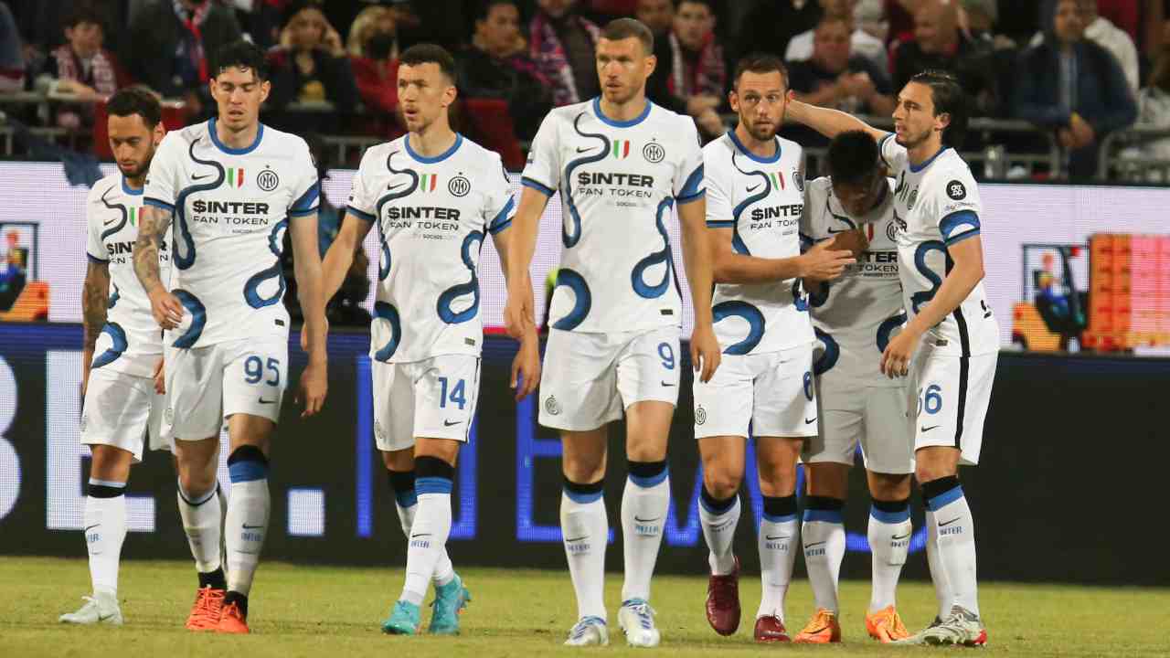 Giocatori dell'Inter esultano dopo il gol (Credit Foto Ansa)
