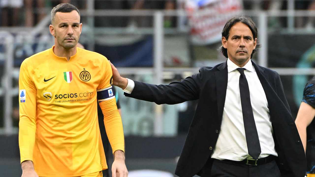 Inzaghi e Handanovic, allenatore e capitano dell'Inter - credits: Ansa Foto. Il Calcio Magazine