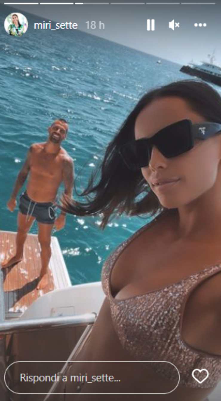 Miriam Sette e la foto dall'alto con Leonardo Spinazzola